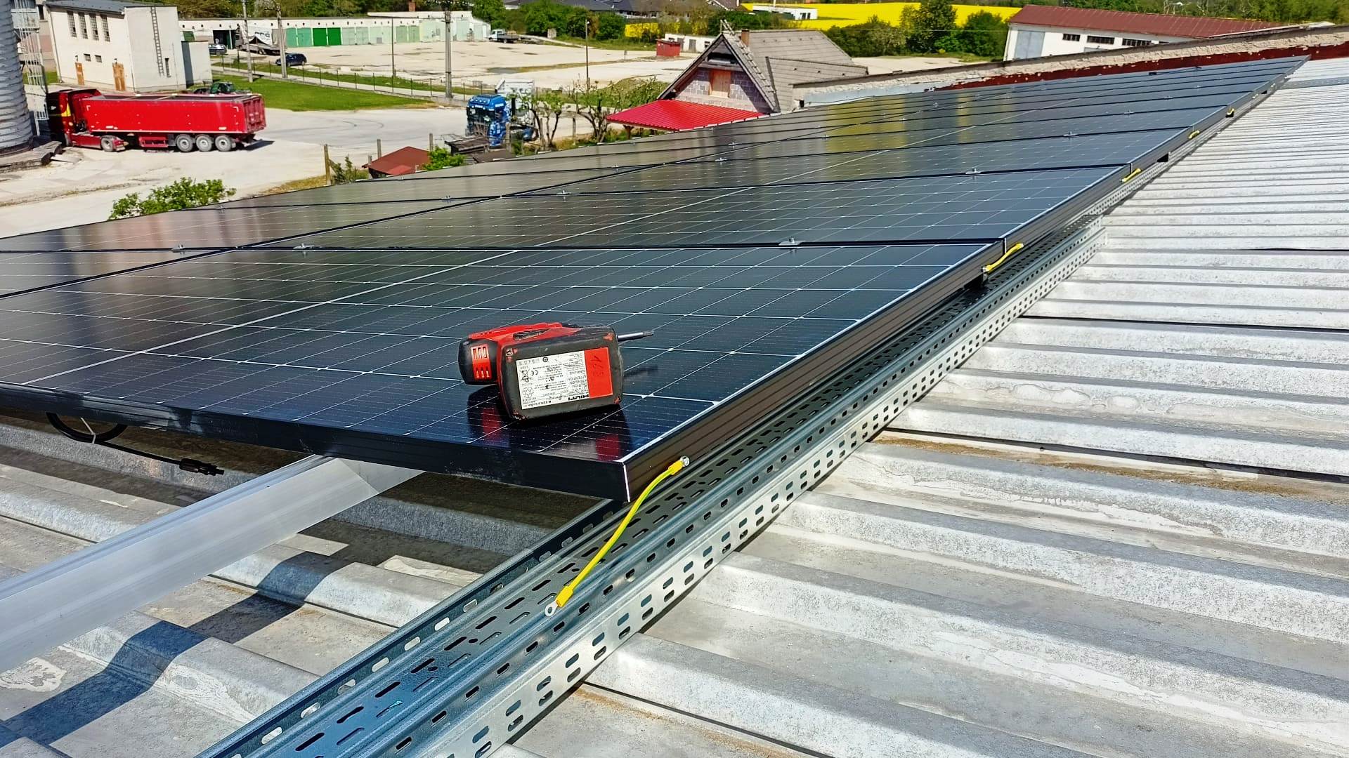 solárny panel realizácia